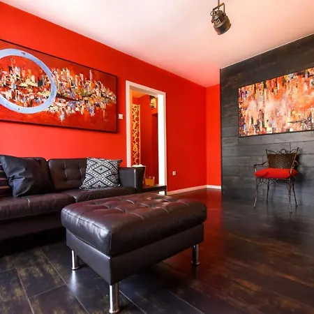 Downtown Oasis: With Cozy Charm