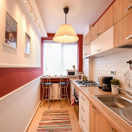 Downtown Oasis: With Cozy Charm